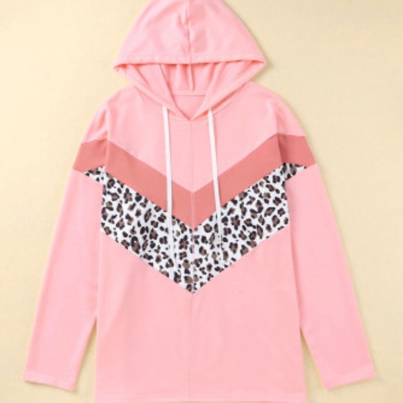 Sold! Pink Chevron Hooded Top 🌸‼️ - Picture 9 of 13